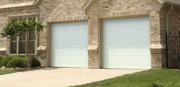 Segmentowe drzwi garażowe